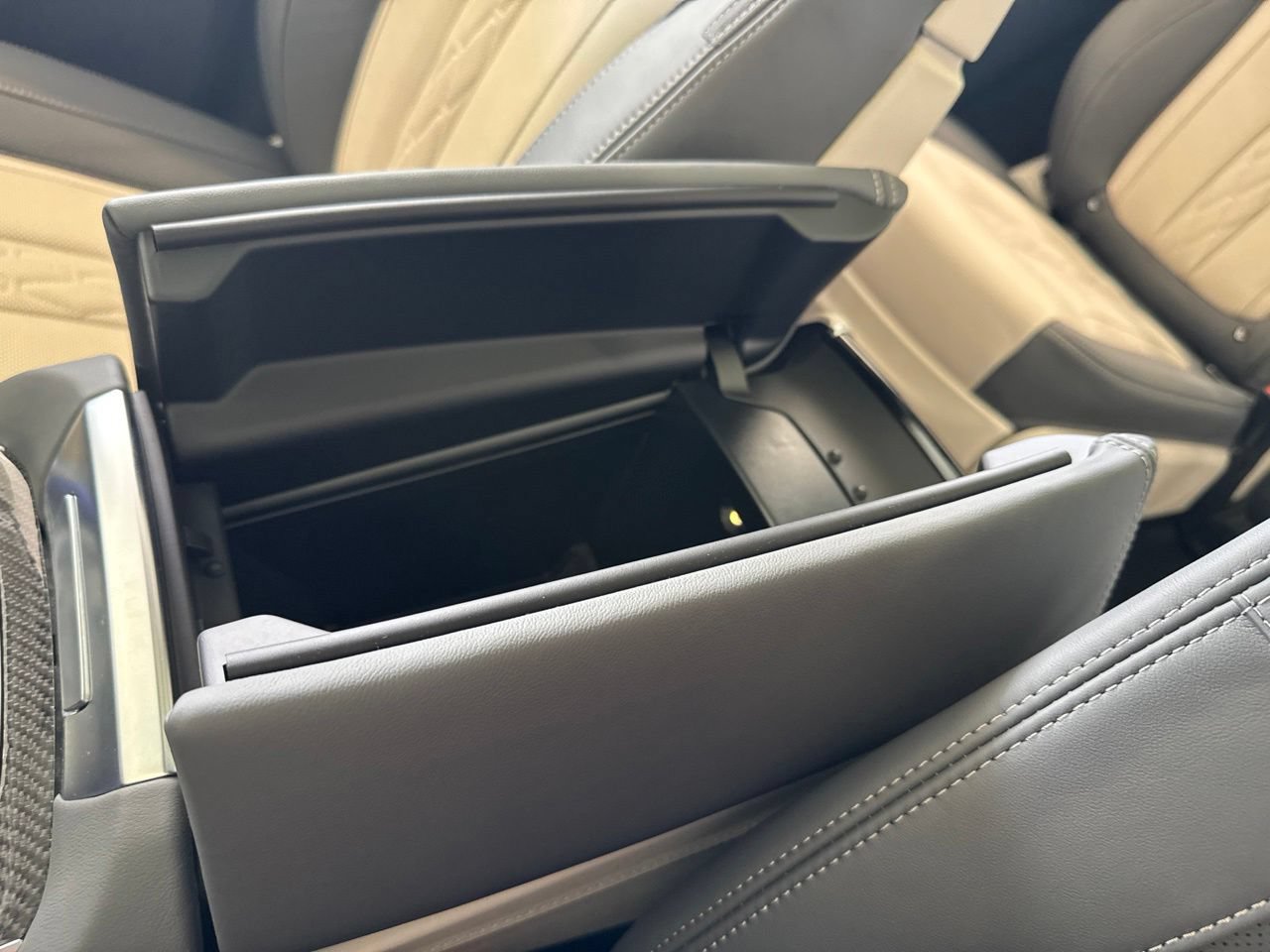 New 2027 BMW X7 M60i AWD/4WD image 37