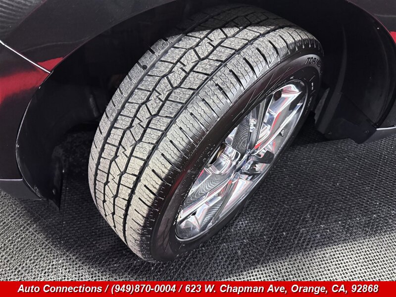 Used 2013 Ford Edge Limited FWD image 38