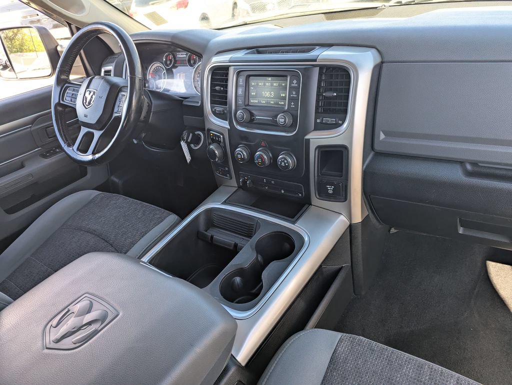 Used 2017 RAM 1500 Classic SLT AWD/4WD image 33