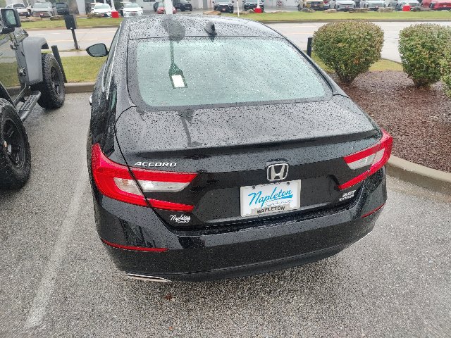 Used 2020 Honda Accord Touring image 11