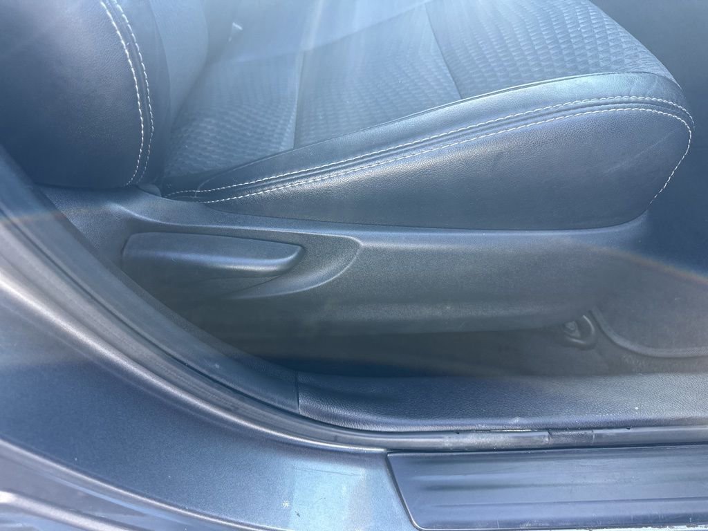 Used 2013 Toyota Camry SE image 26