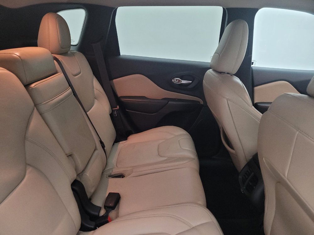 Used 2015 Jeep Cherokee Limited w/ Technology Group FWD image 19