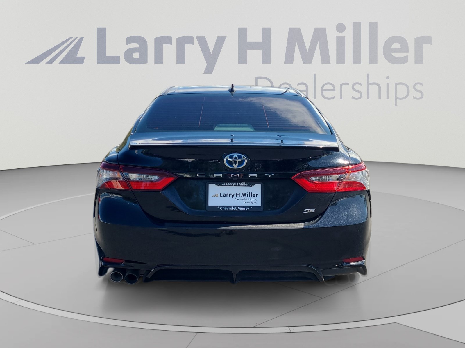 Used 2024 Toyota Camry SE FWD image 4