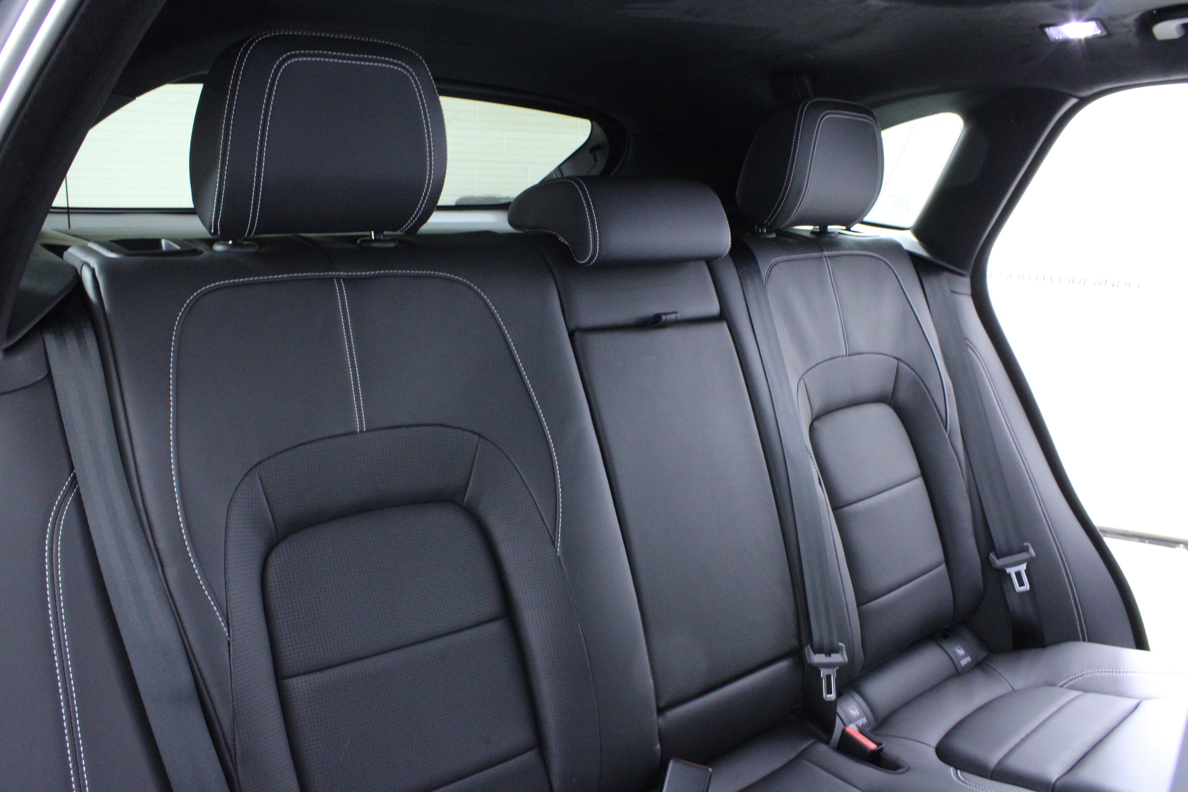 New 2026 Jaguar F-PACE R-Dynamic S image 12