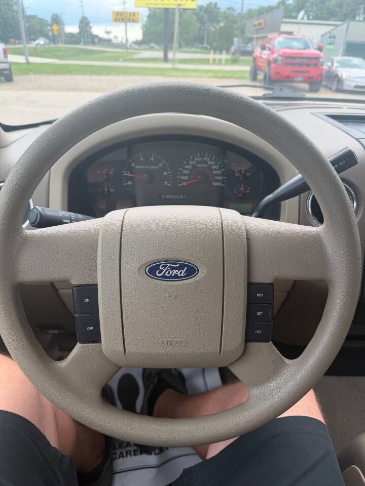 Used 2005 Ford F150 XLT AWD/4WD image 23