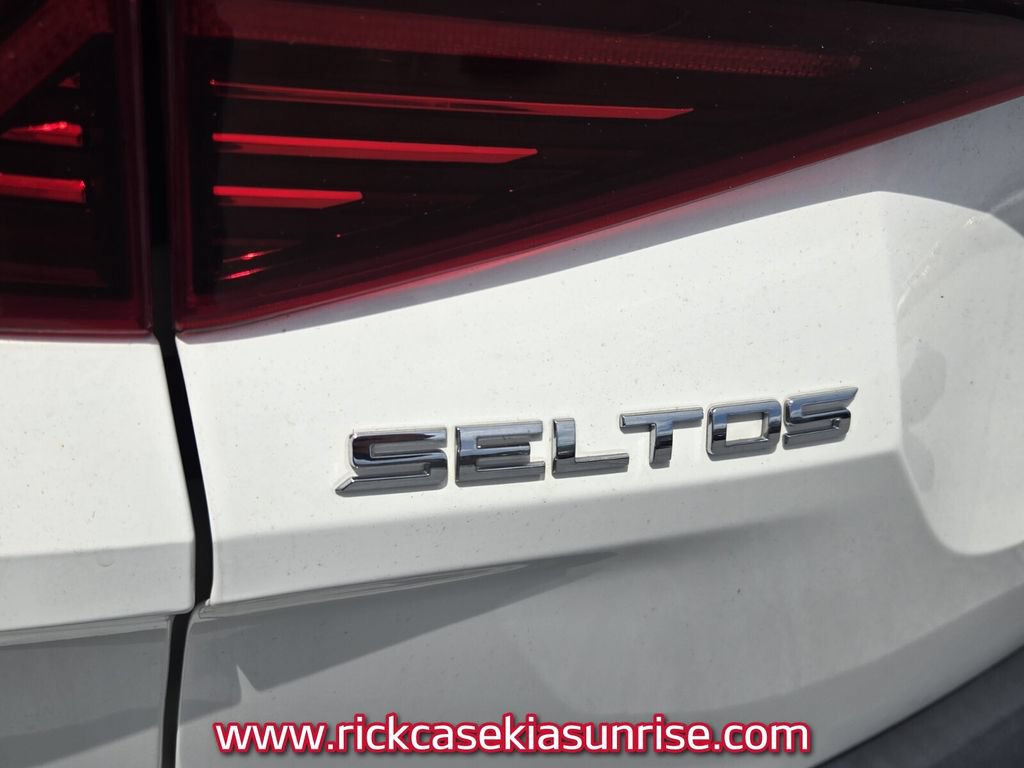 Used 2021 Kia Seltos S FWD image 8