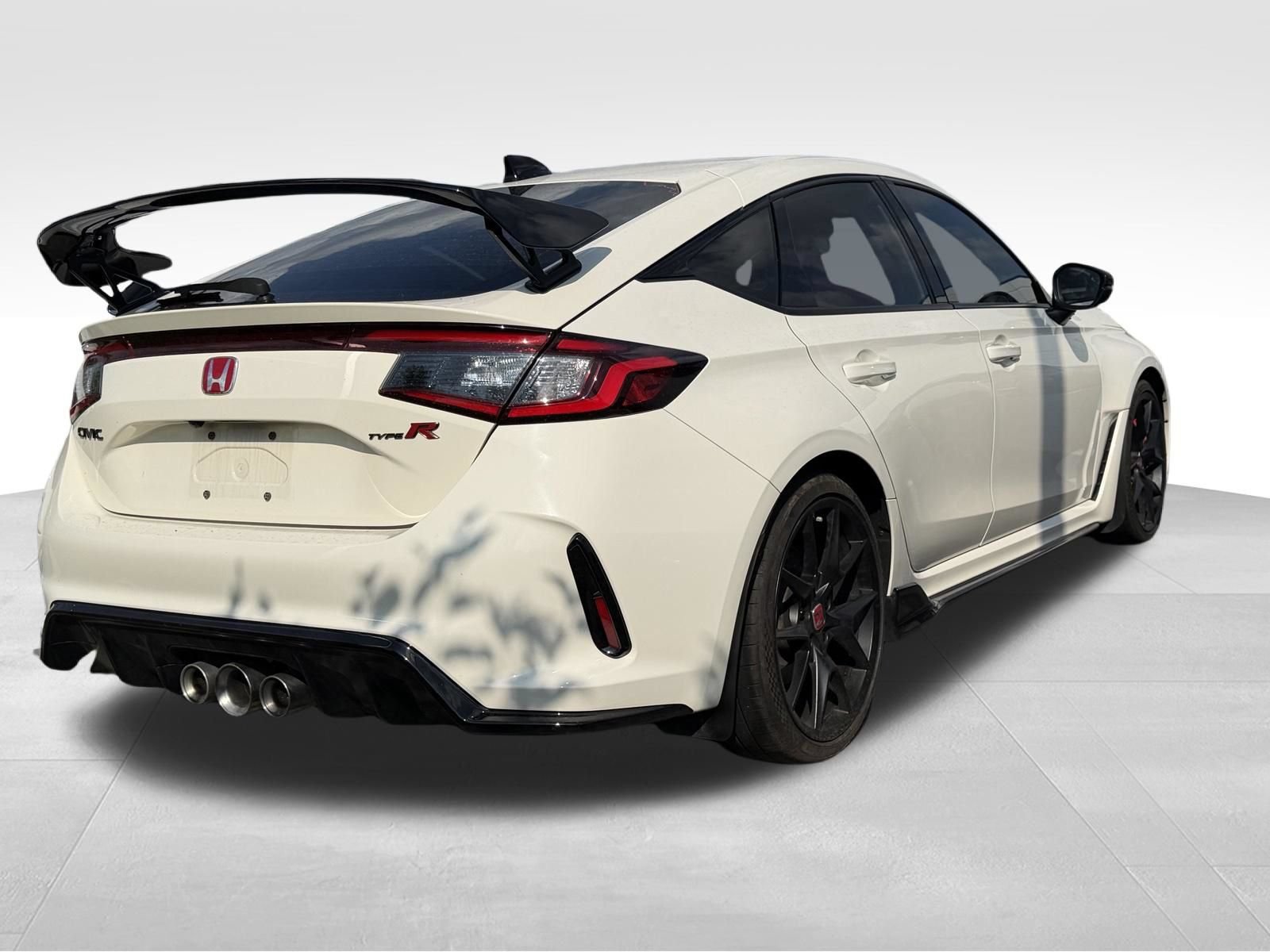 Used 2025 Honda Civic Type R image 5