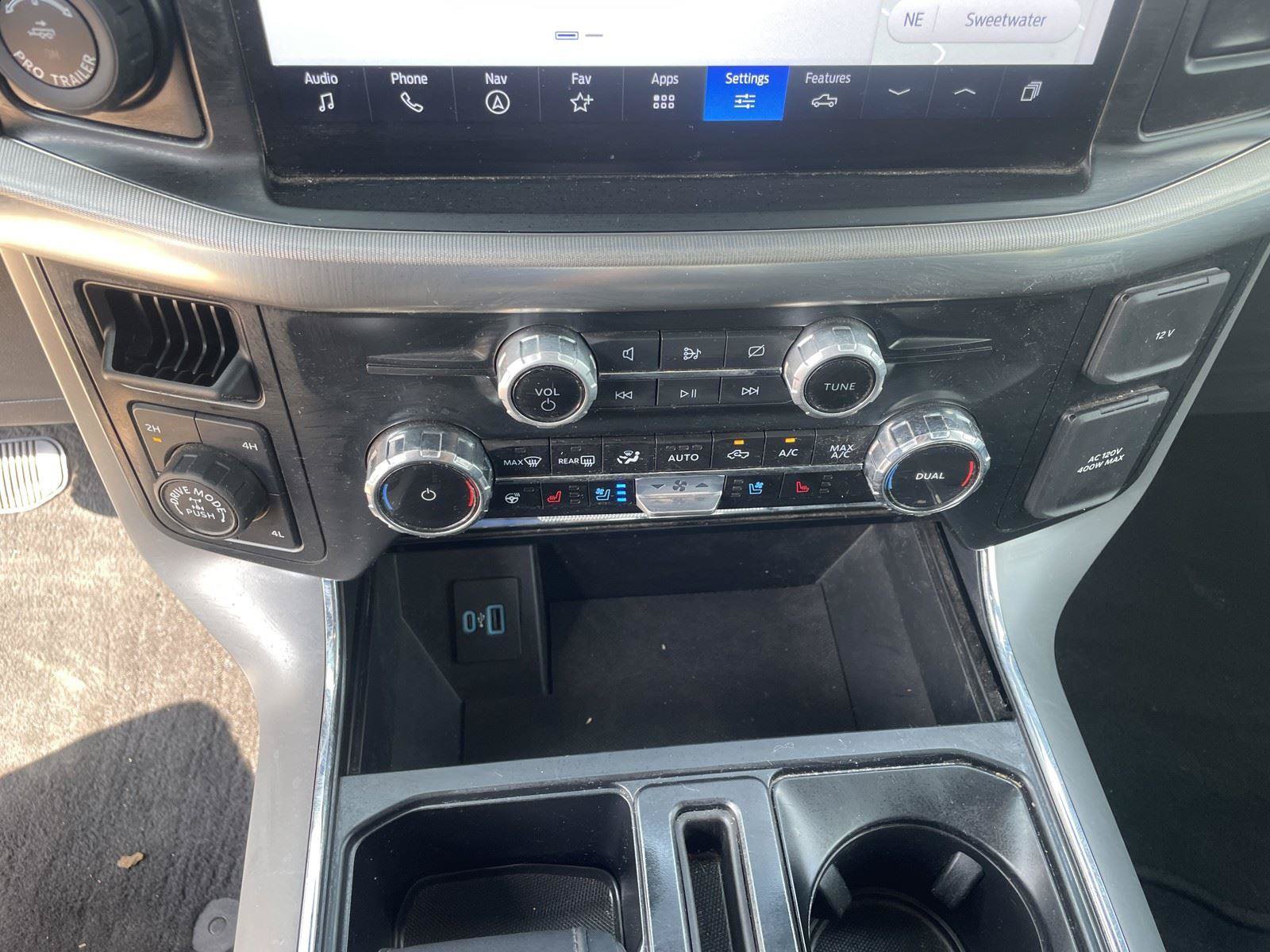 Used 2024 Ford F150 Lariat AWD/4WD image 23