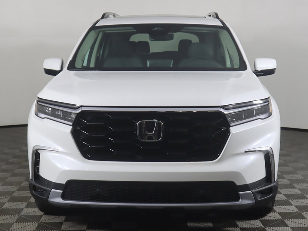 New 2025 Honda Pilot Touring image 10