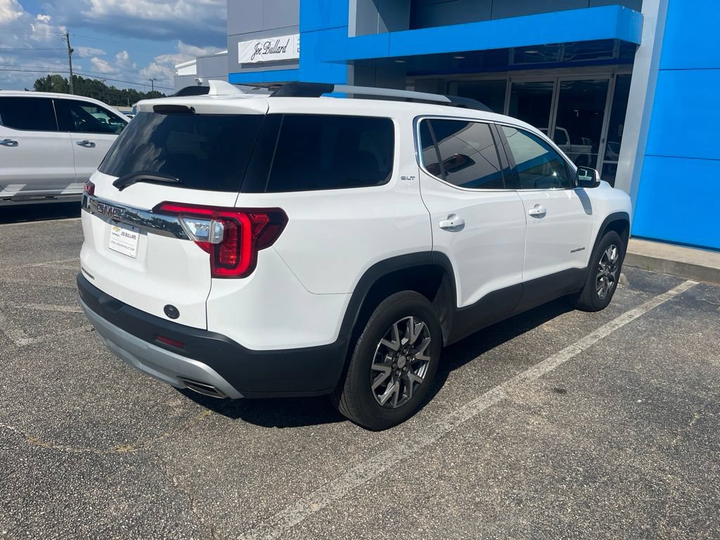 Used 2023 GMC Acadia SLT FWD image 3