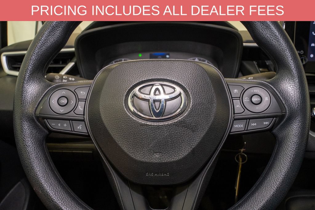 Used 2025 Toyota Corolla LE FWD image 17
