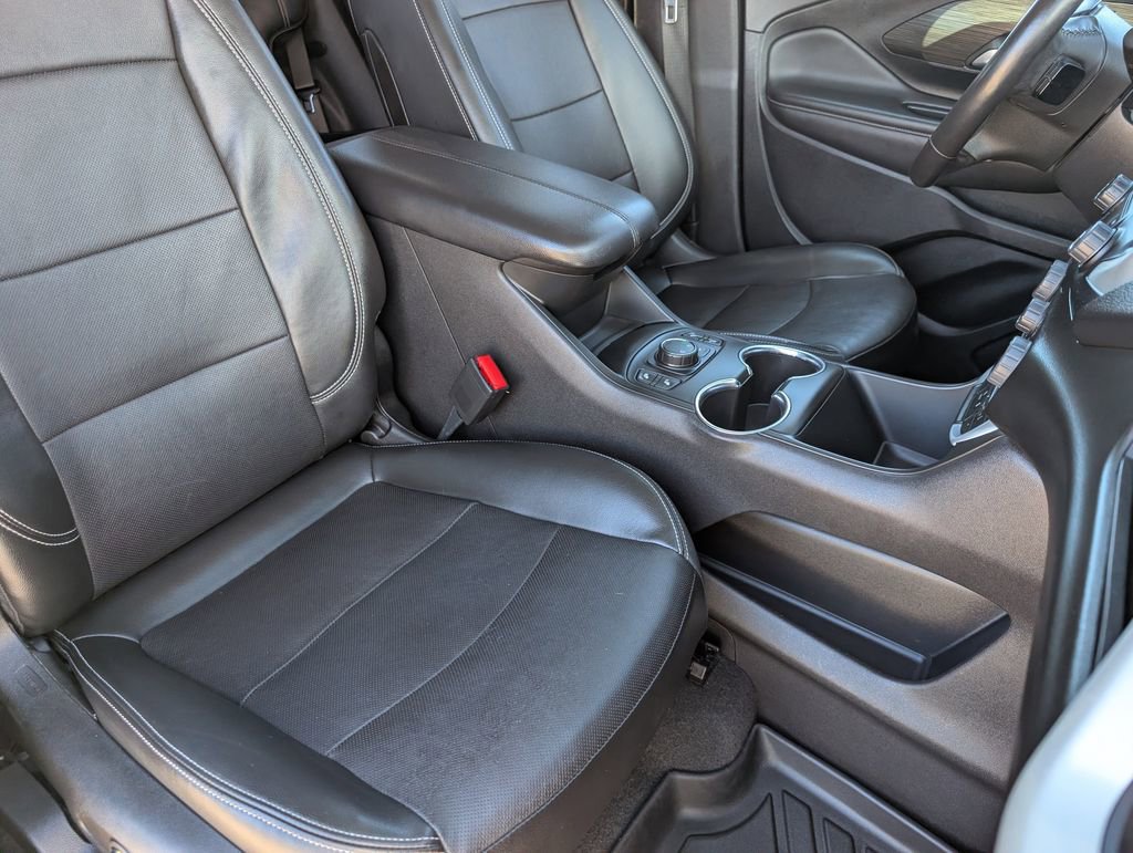 Used 2022 GMC Terrain SLT image 22