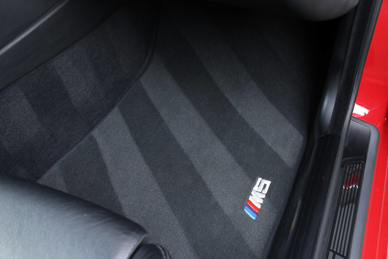 Used 2003 BMW M5 image 68