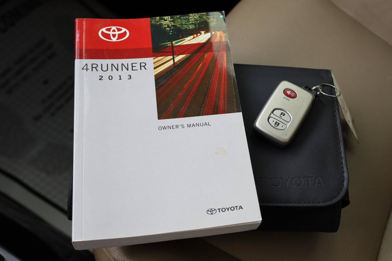 Used 2013 Toyota 4Runner Limited RWD image 12