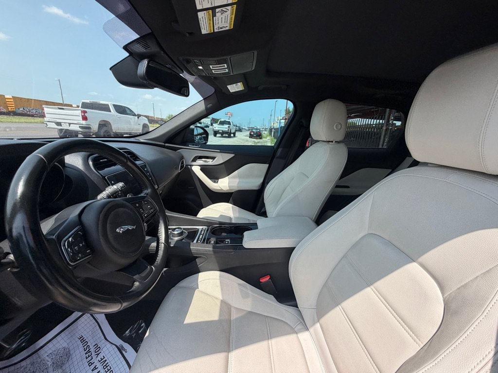 Used 2017 Jaguar F-PACE Prestige AWD/4WD image 19