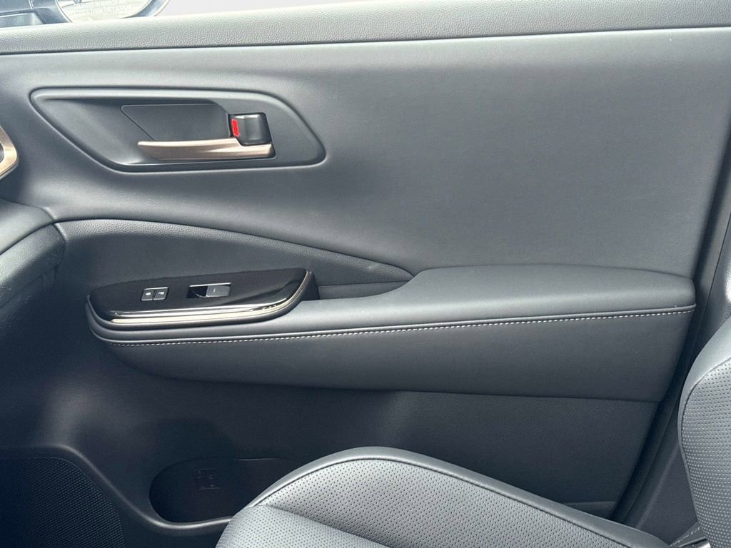 Used 2026 Toyota Crown Platinum image 24