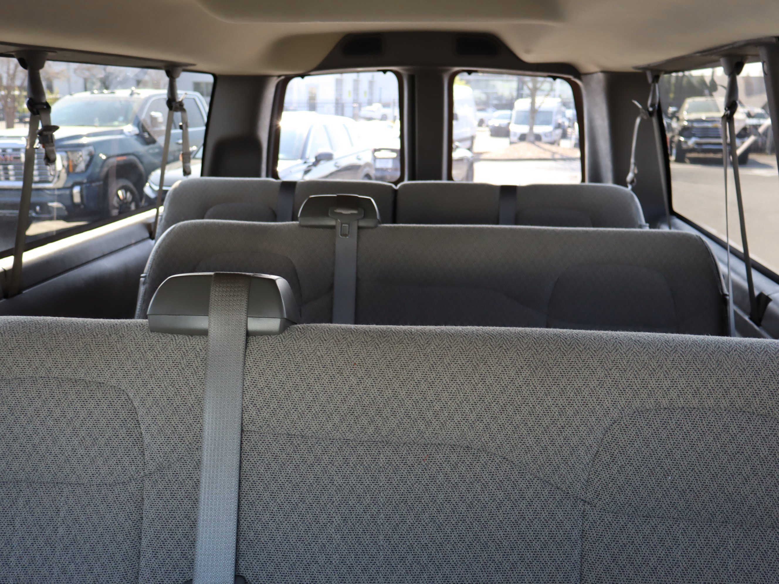 Used 2024 Chevrolet Express 3500 LT w/ LT Preferred Equipment Group image 27