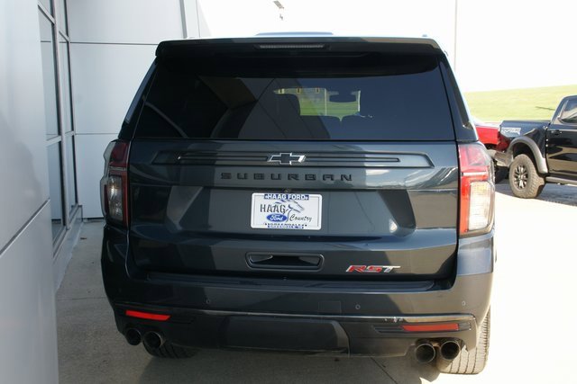 Used 2022 Chevrolet Suburban RST w/ Sport Performance Package image 4