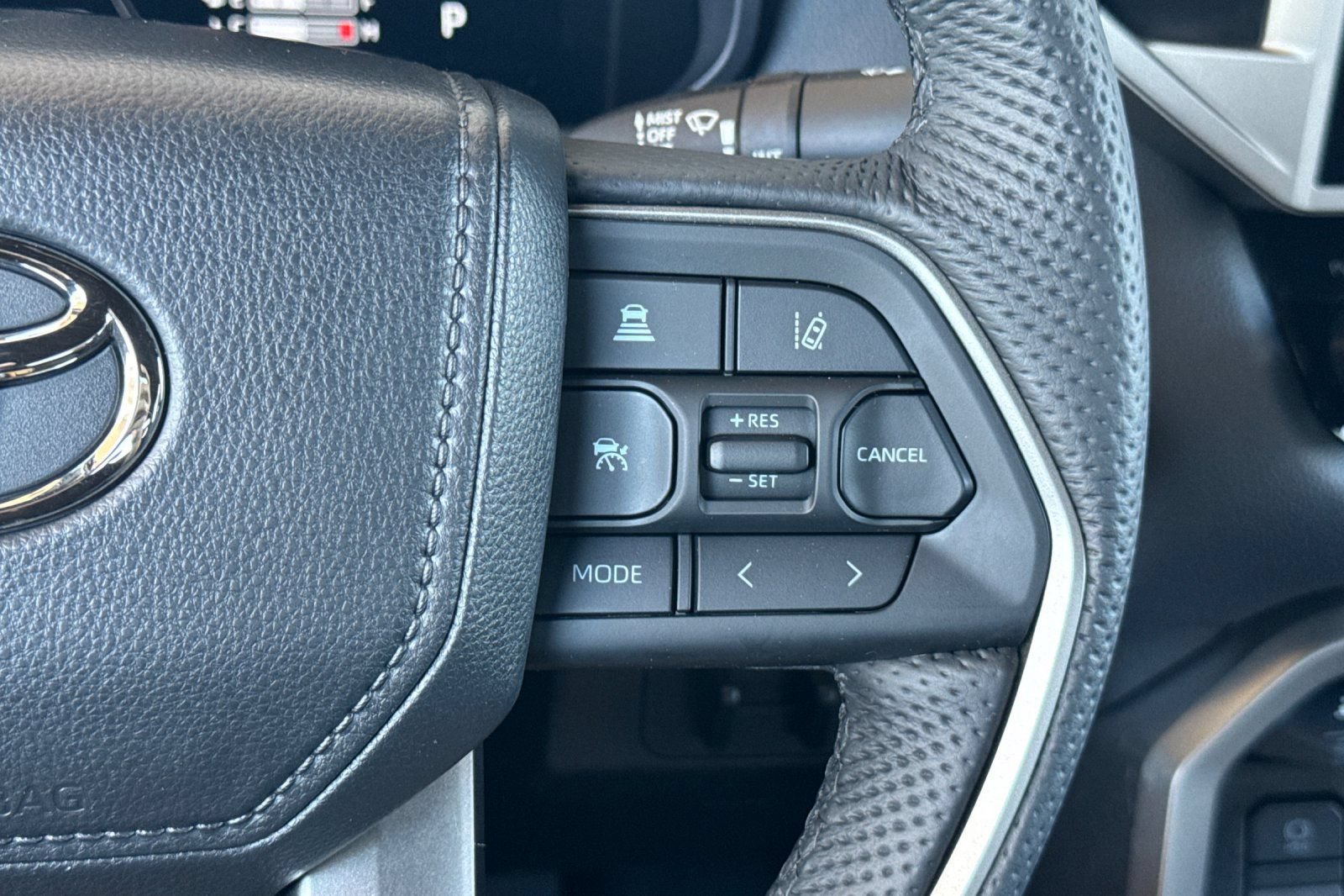 Used 2026 Toyota Tundra Limited AWD/4WD image 28
