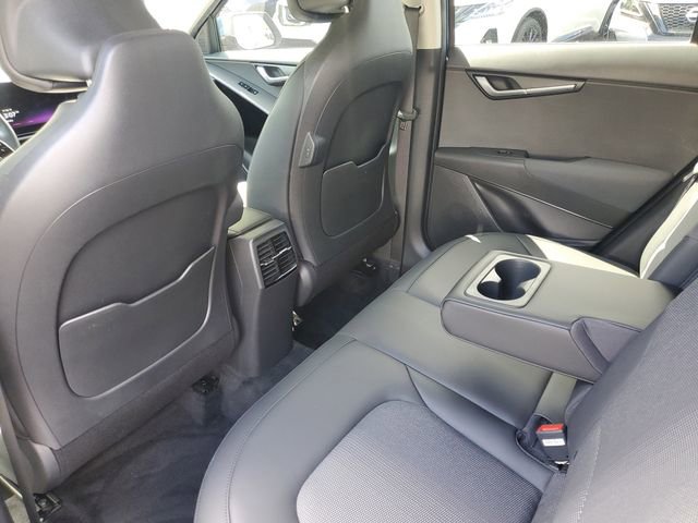 Used 2023 Kia Niro EX FWD image 10