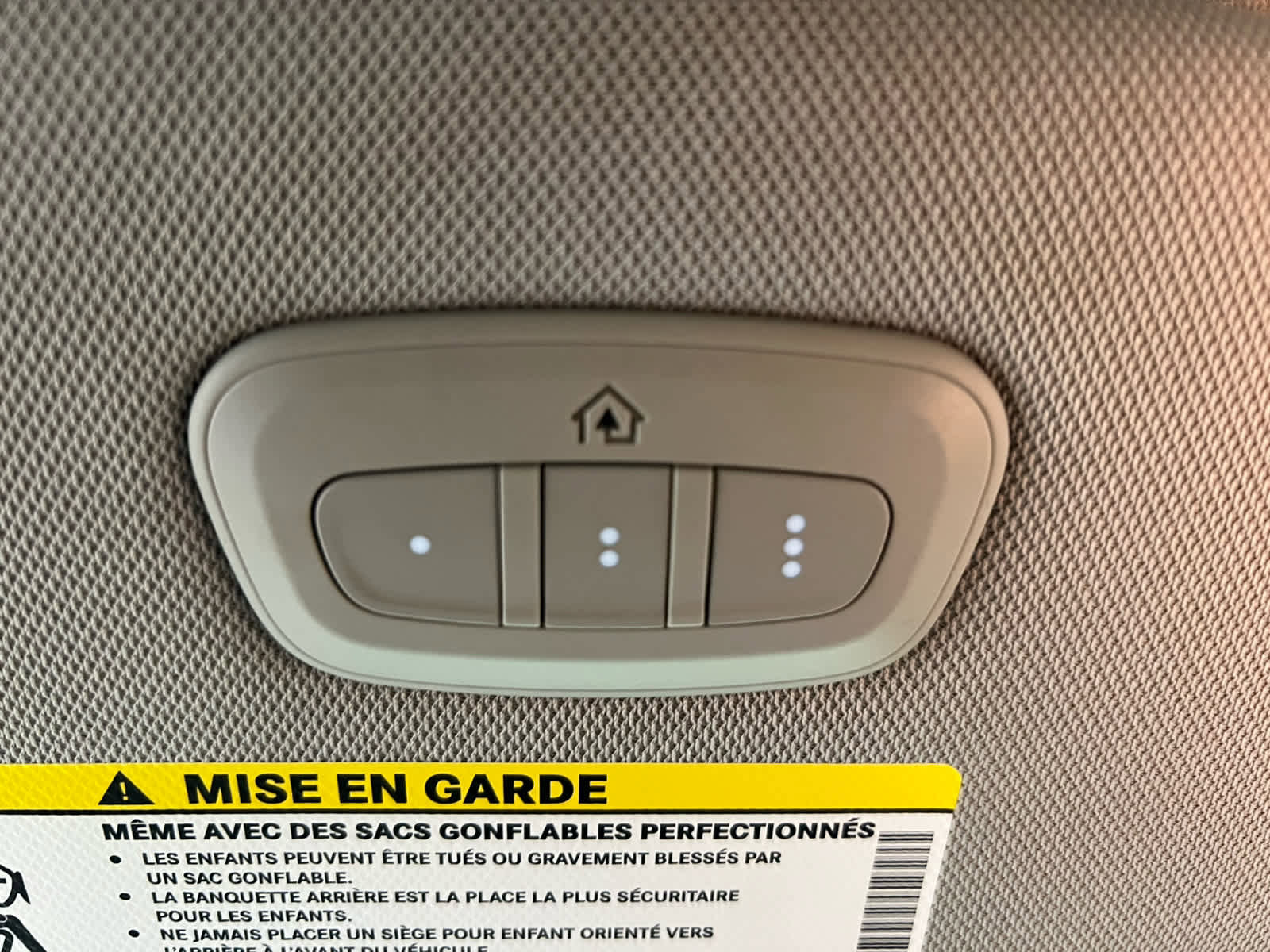 Used 2022 Chrysler Pacifica Touring-L image 30