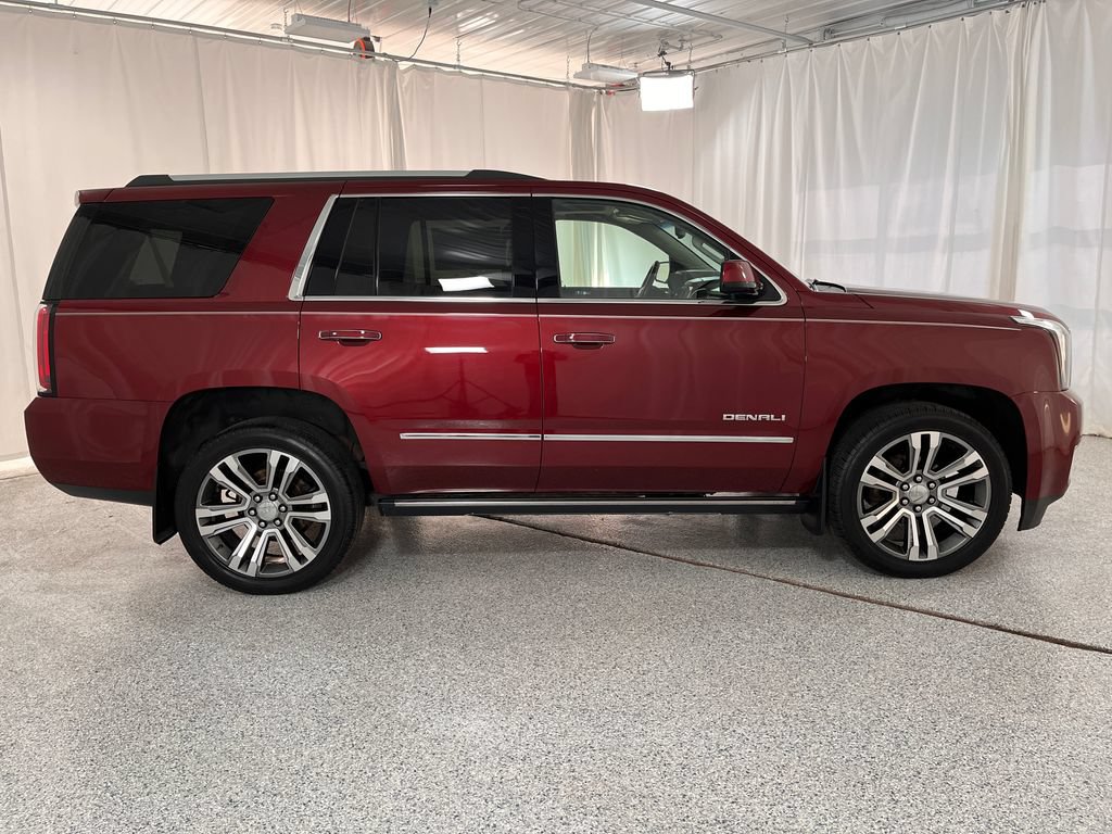 Used 2018 GMC Yukon Denali w/ Denali Ultimate Package AWD/4WD image 13