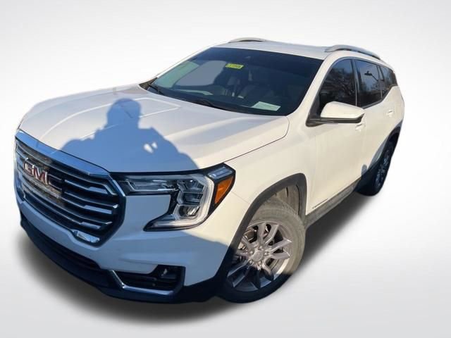 Used 2022 GMC Terrain SLT image 3