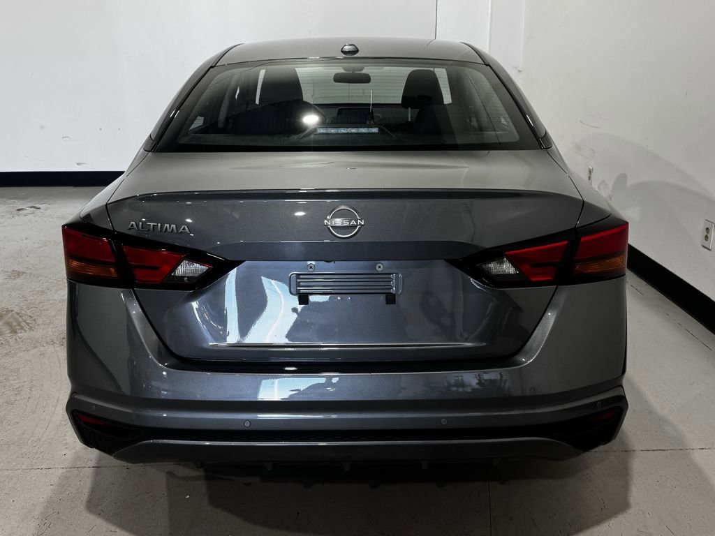 Used 2025 Nissan Altima 2.5 SV image 24