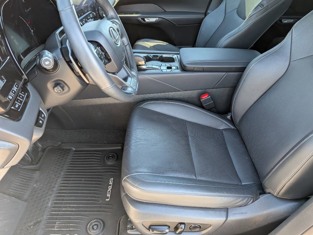 Used 2023 Lexus RX 350 Premium Plus w/ Accessory Package image 9