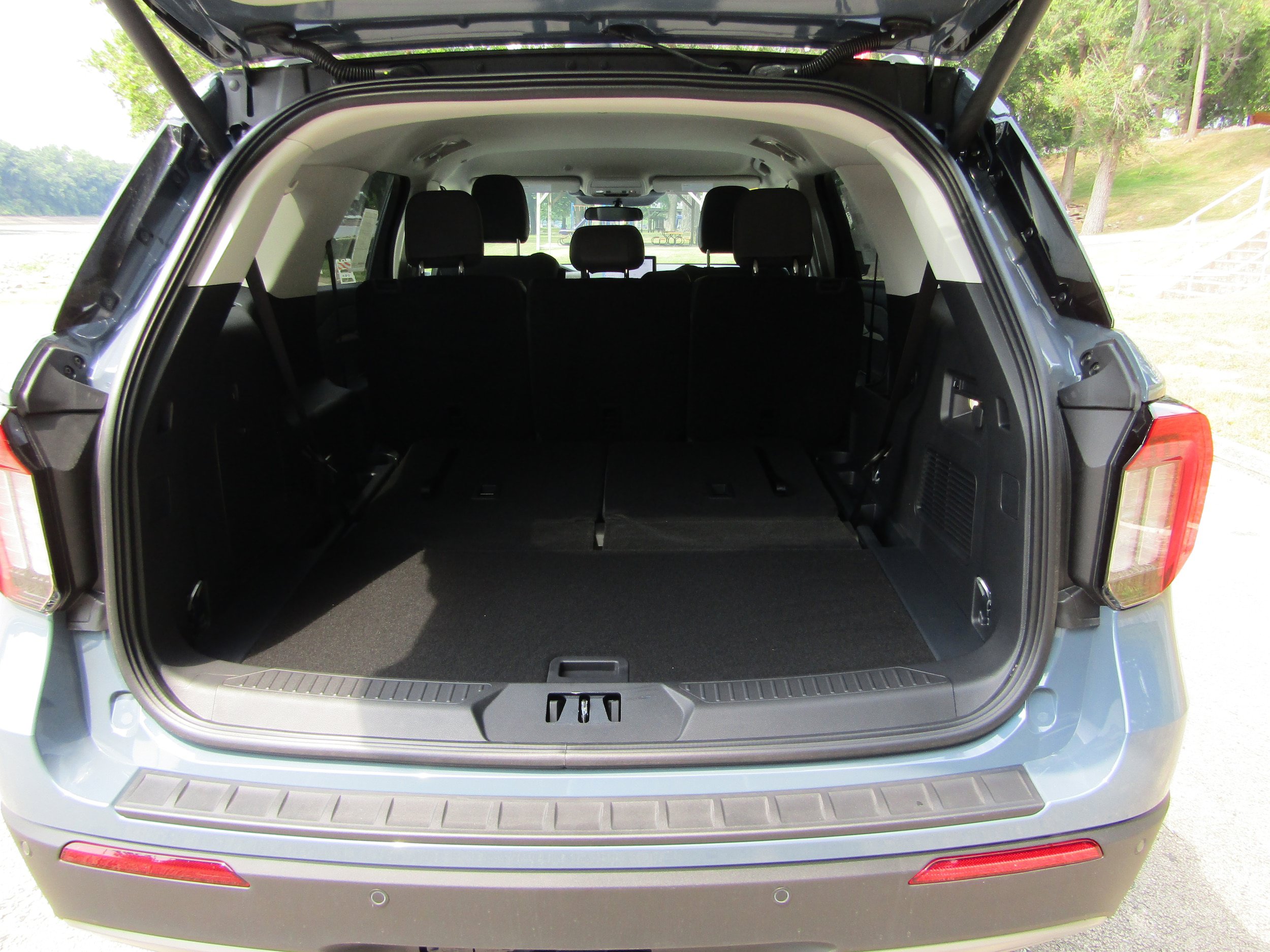 New 2026 Ford Explorer Active w/ Active Comfort Package AWD/4WD image 19