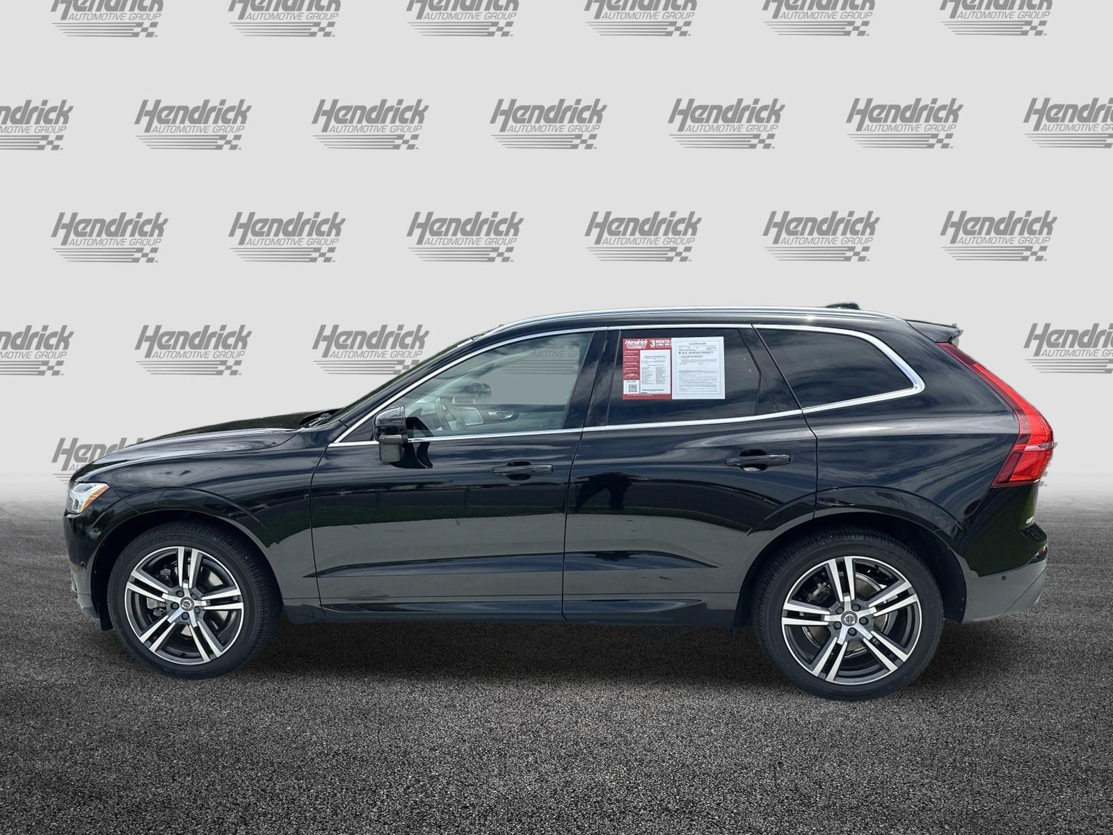 Used 2018 Volvo XC60 T6 Momentum w/ Convenience Package AWD/4WD image 7