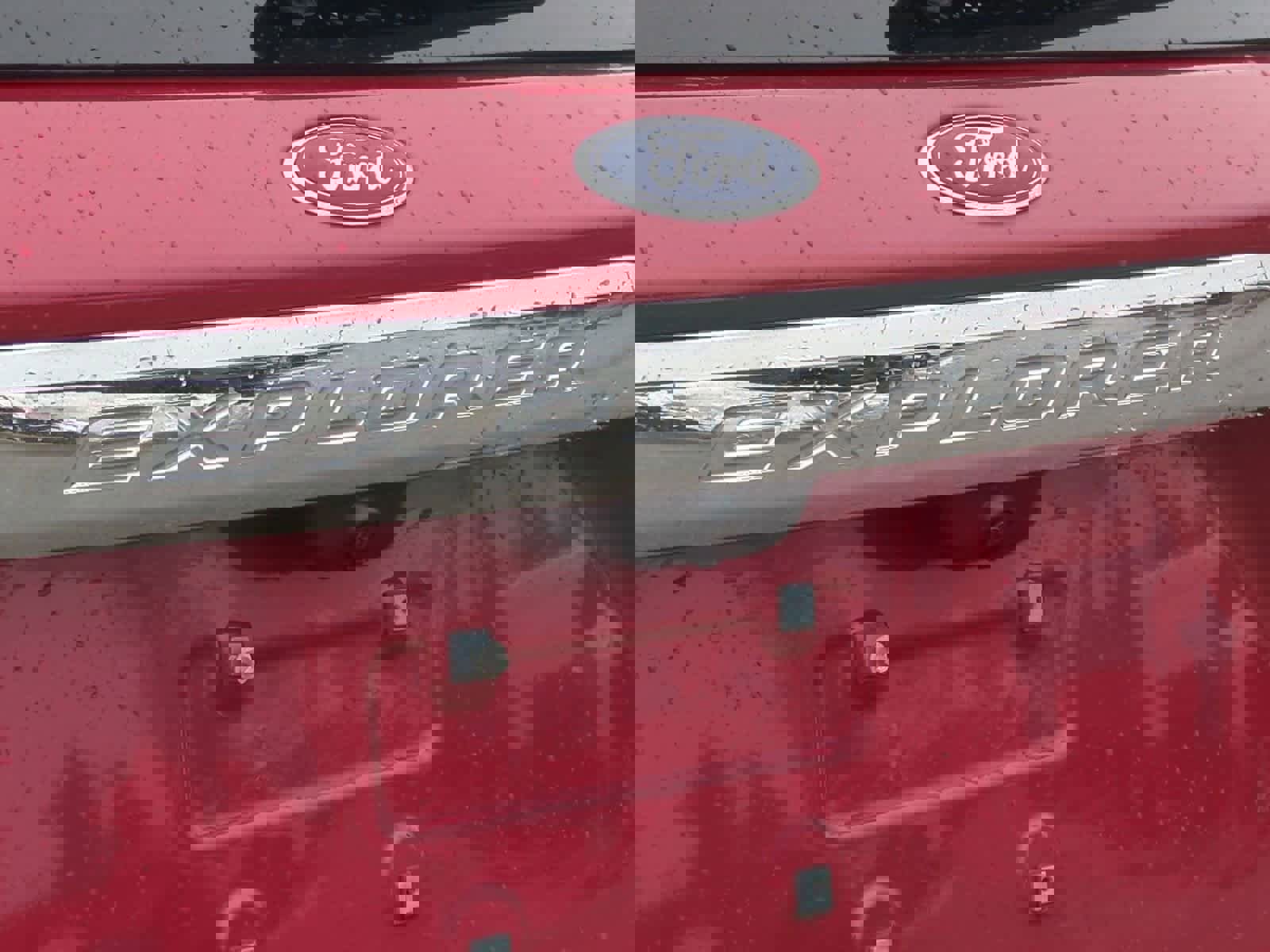 Used 2022 Ford Explorer XLT w/ Equipment Group 202A image 13