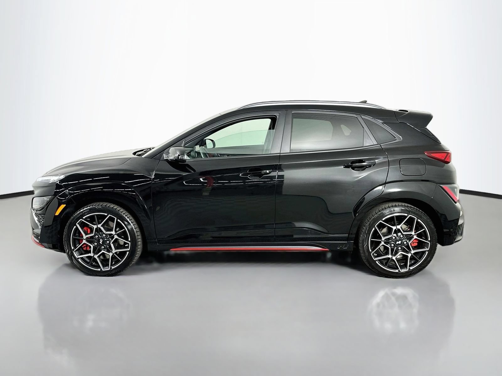 Used 2023 Hyundai Kona N w/ Cargo Package FWD image 4