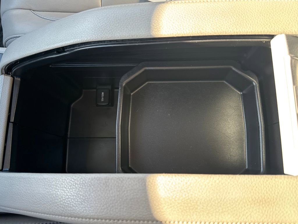 Used 2018 Toyota Highlander XLE image 28