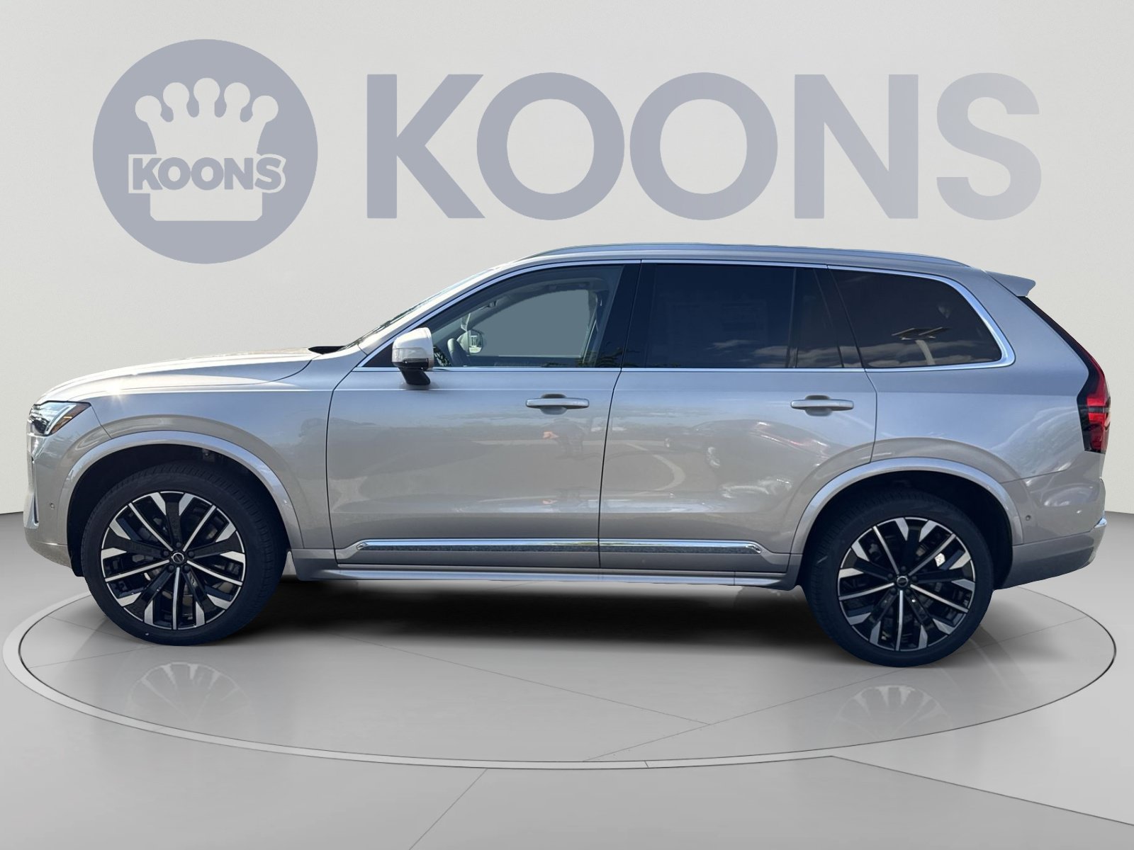 New 2026 Volvo XC90 B6 Plus w/ Protection Package Premier AWD/4WD image 2