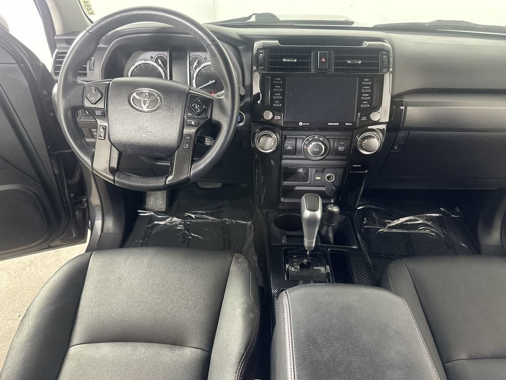 Used 2022 Toyota 4Runner TRD Off-Road Premium AWD/4WD image 19