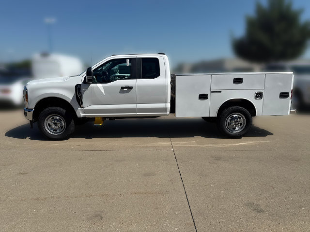 New 2026 Ford F350 XL w/ XL Chrome Package AWD/4WD image 9