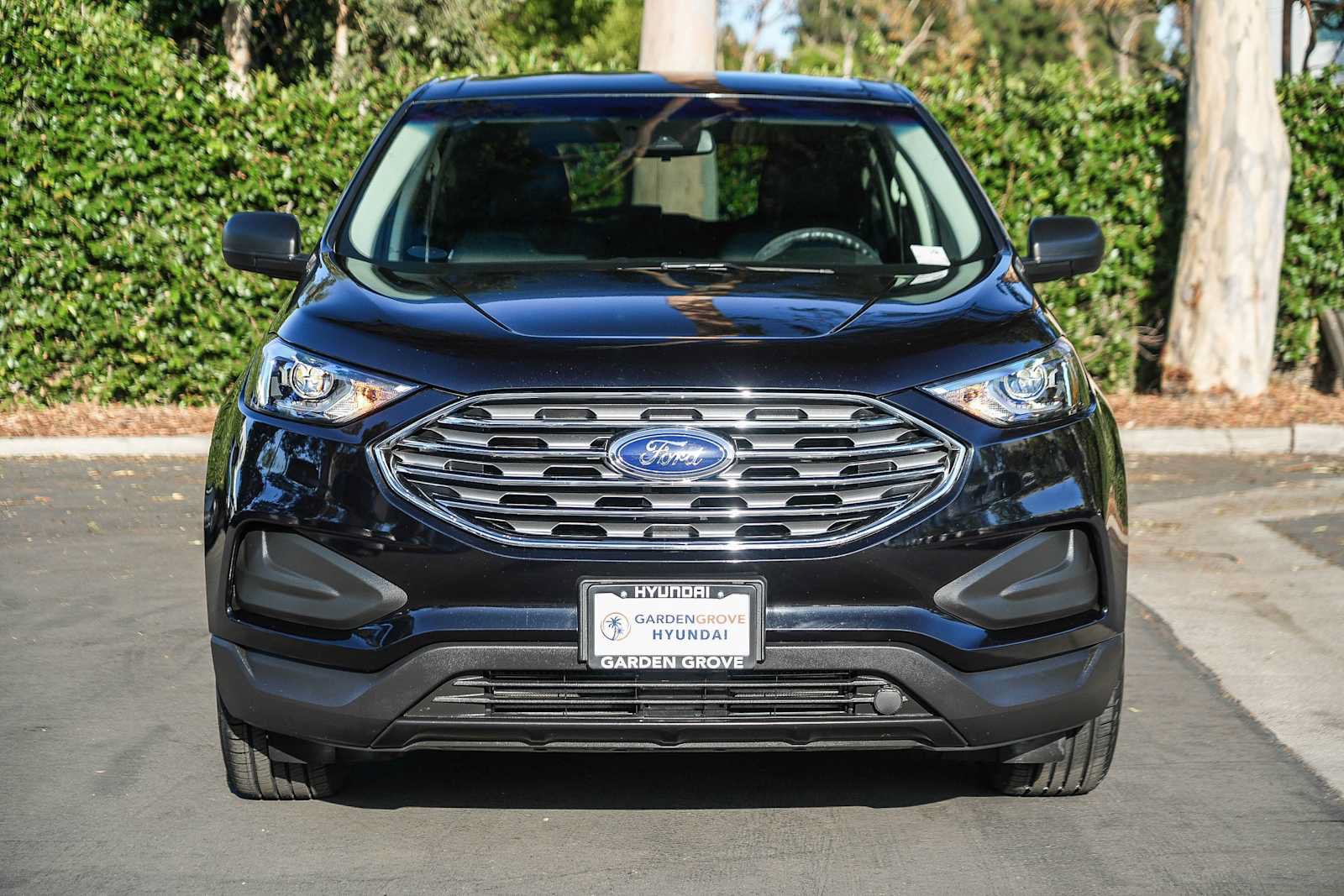 Used 2020 Ford Edge SE w/ Cargo Accessory Package AWD/4WD image 4