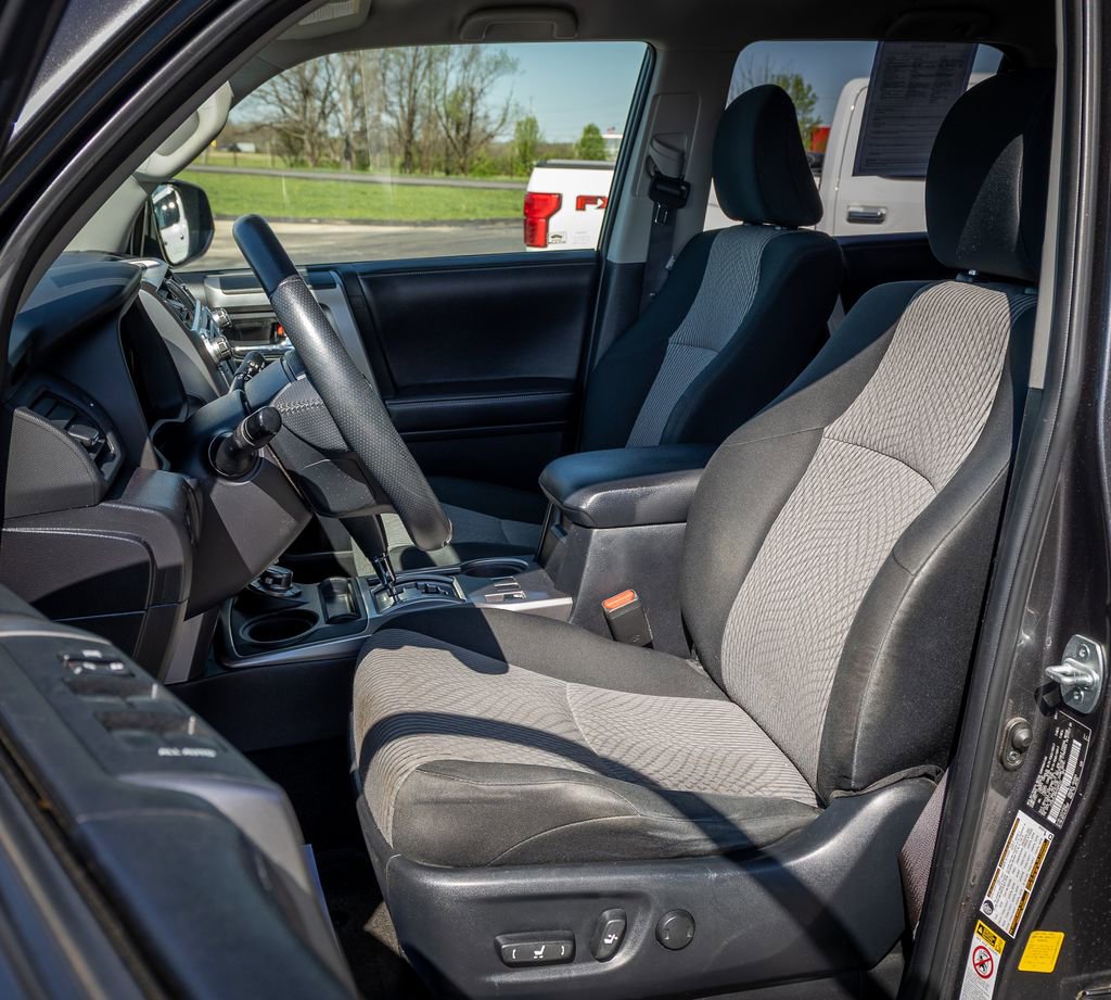 Used 2019 Toyota 4Runner SR5 image 23