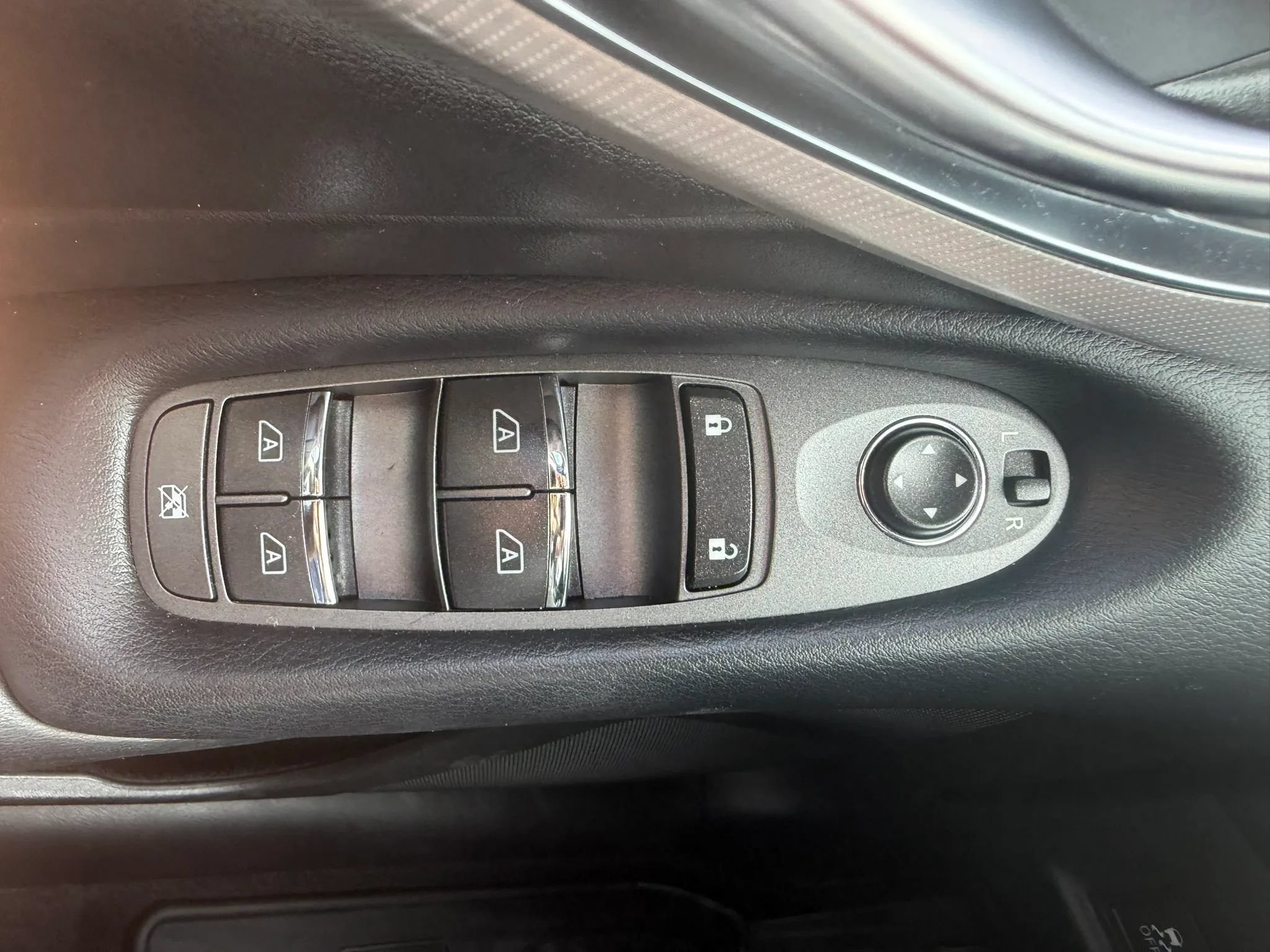 Used 2019 INFINITI Q50 Luxe w/ Essential Package (3.0T Luxe) AWD/4WD image 24