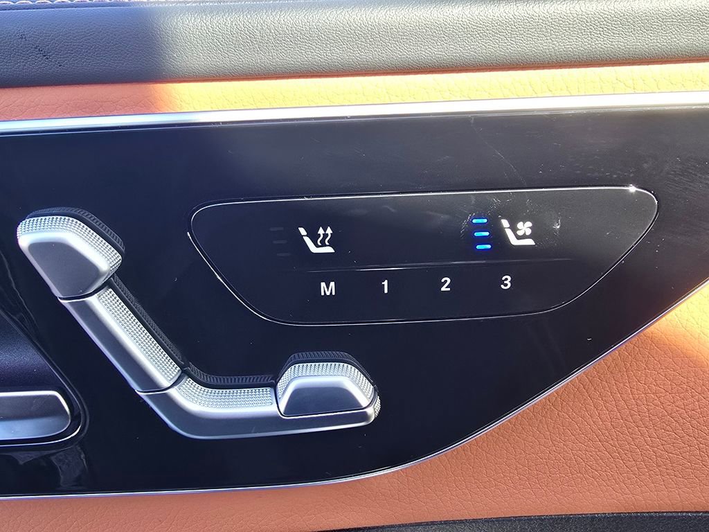 Used 2026 Mercedes-Benz C 300 4MATIC Sedan image 7