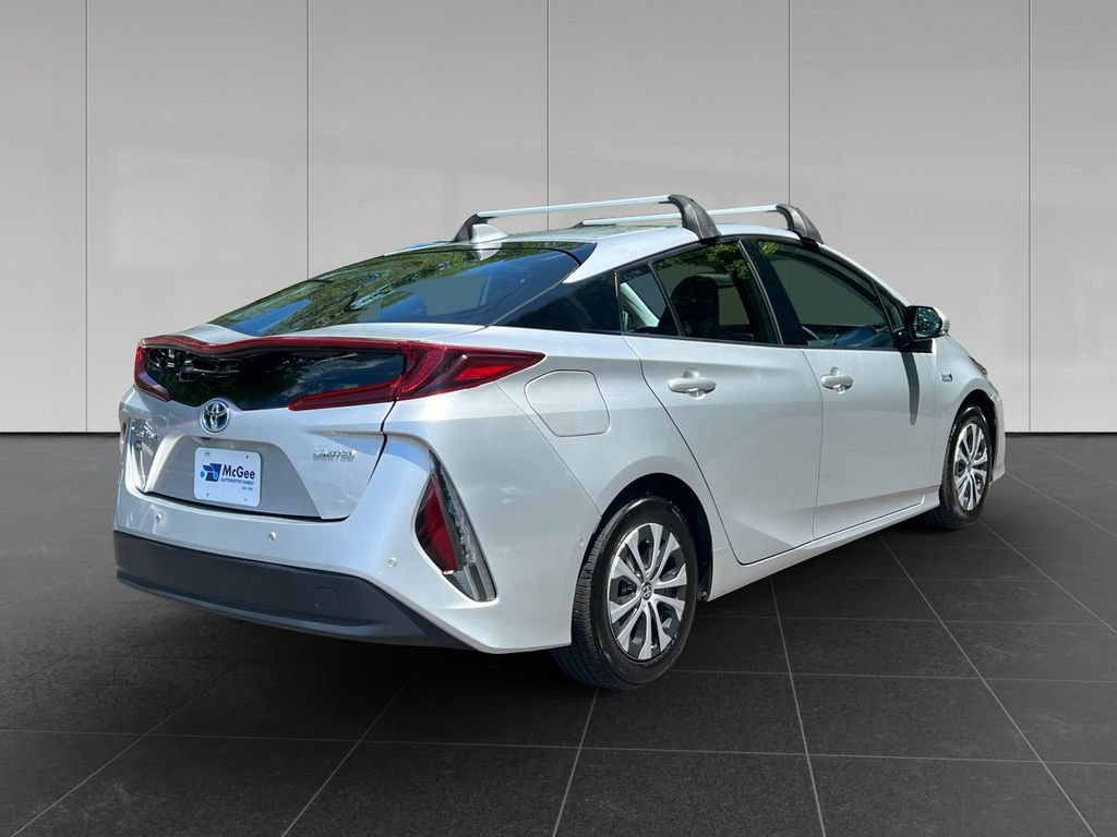 Used 2020 Toyota Prius Prime Limited FWD image 5