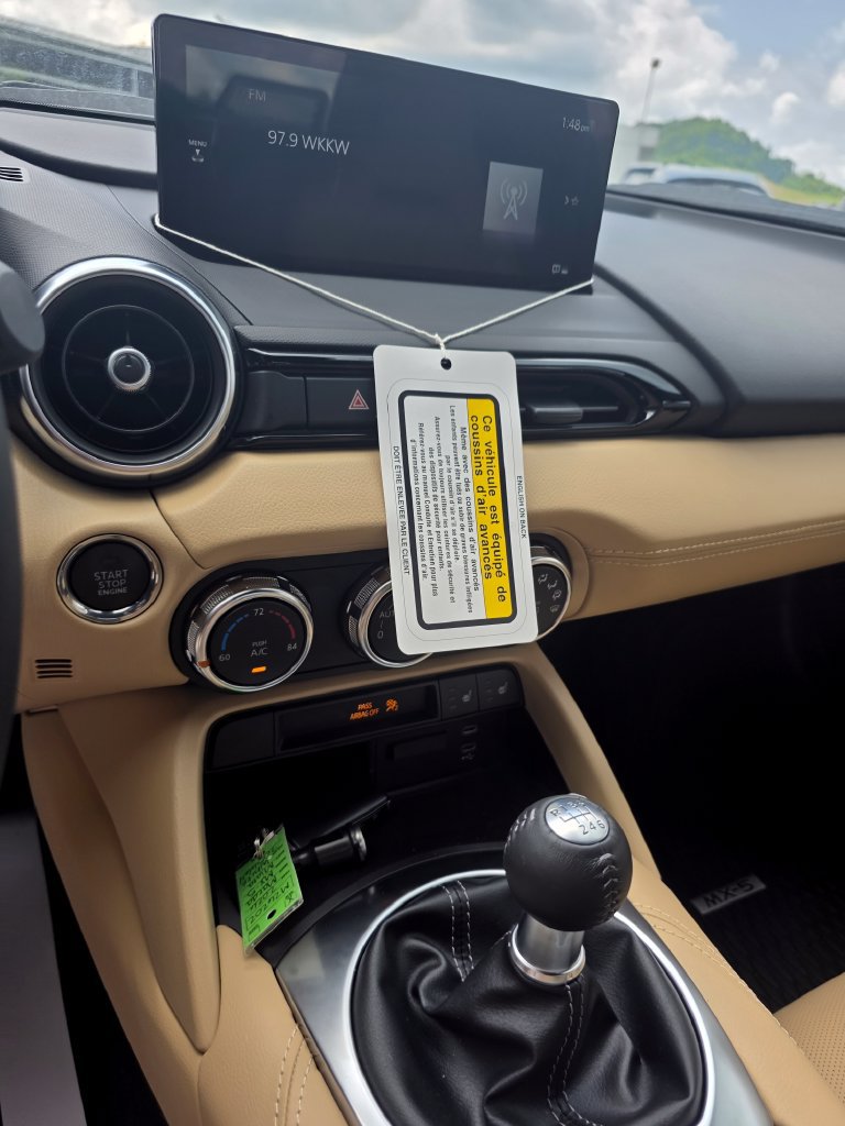 New 2026 MAZDA MX-5 Miata Grand Touring w/ Weather Package RWD image 19