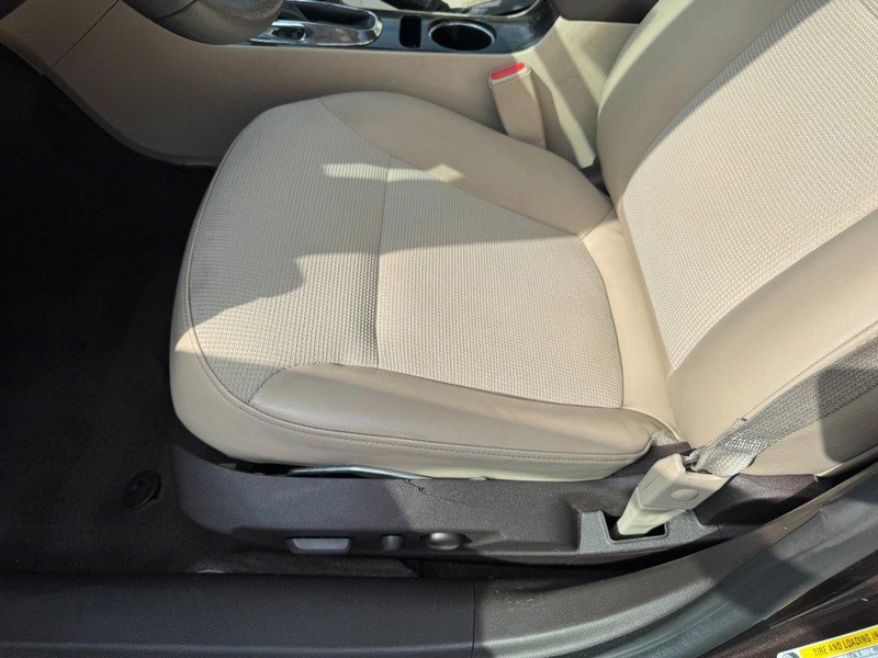 Used 2015 Chevrolet Malibu LT w/ Power Convenience Package image 15