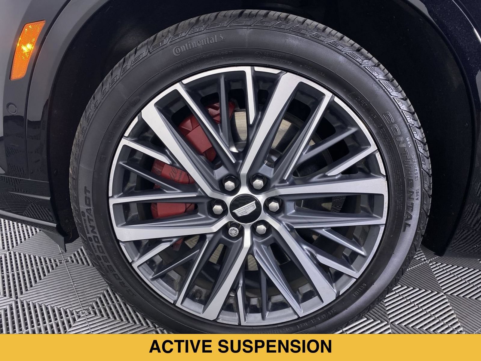 Certified 2023 Cadillac XT6 Sport w/ Platinum Package AWD/4WD image 16