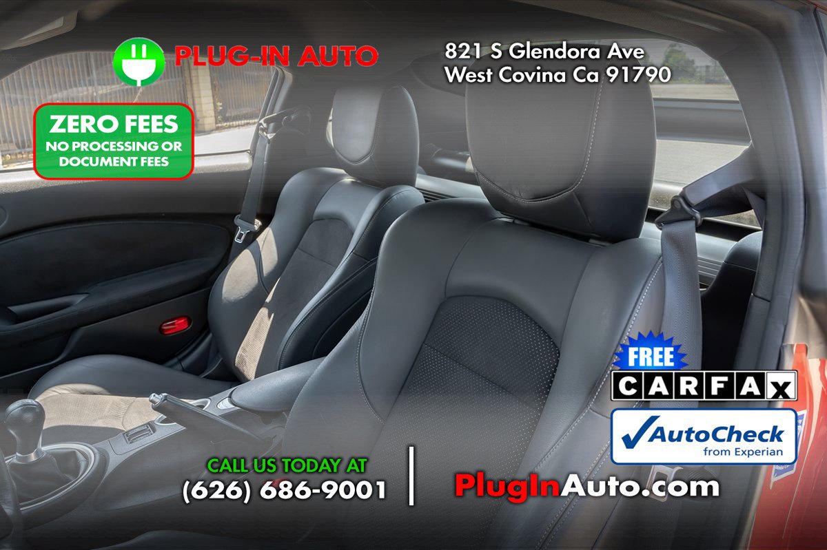 Used 2009 Nissan 370Z Touring RWD image 6
