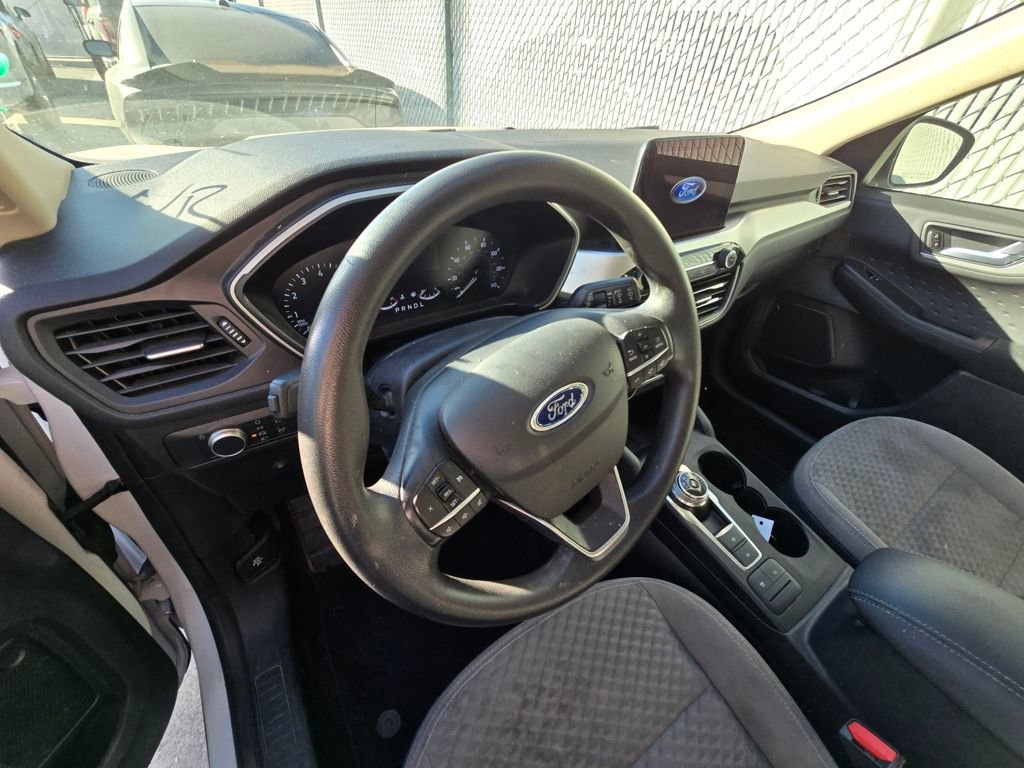 Used 2020 Ford Escape SE image 11