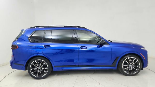 Used 2025 BMW X7 M60i image 6