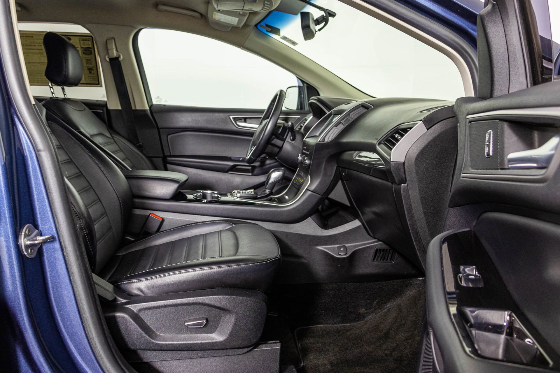 Used 2018 Ford Edge SEL w/ Equipment Group 201A AWD/4WD image 47