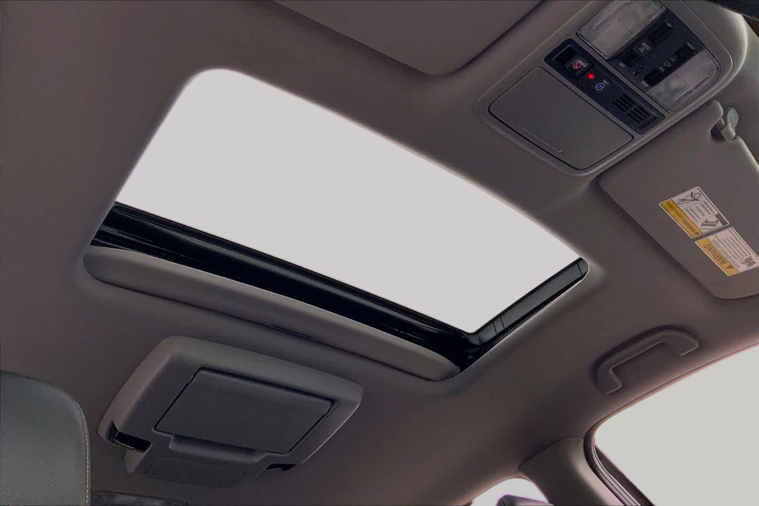 Certified 2020 Honda Pilot Touring image 14
